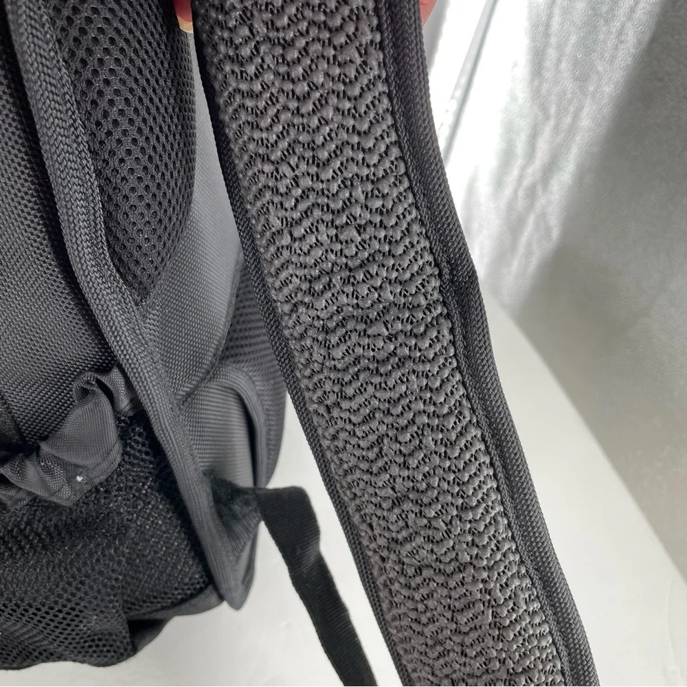 Quantaray U60 Urbangear Digital Camera Backpack DSLR by Naneu Pro